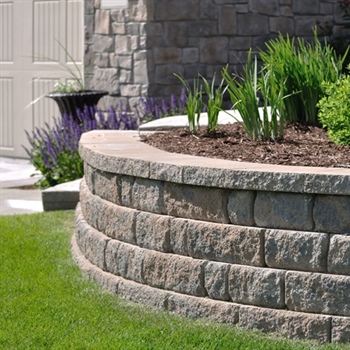Designing Retaining Walls That Withstand Minnesota’s Tough Conditions